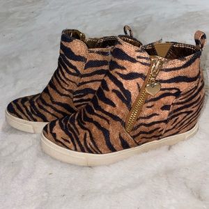 Vince Camuto Girl’s Sneakers